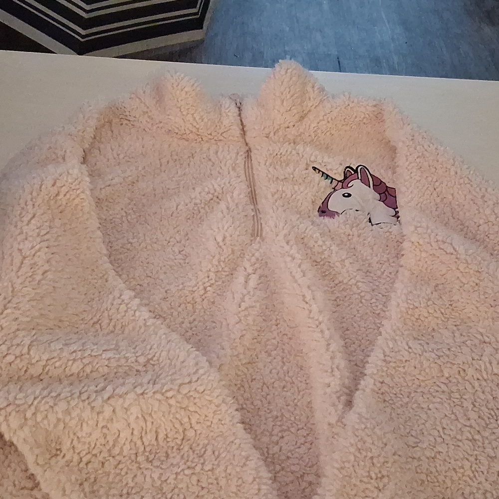 Cozy Pink Sherpa Blanket with Unicorn Design (XL)